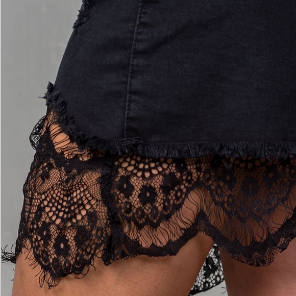 🖤LAST ONE🖤 BLACK LACE DISTRESSED DENIM SKIRT - Picture 5 of 7